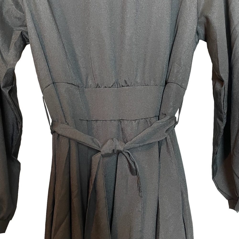 Long Black Maxi Dress with Long Sleeves and Banded Waist - Picture 3 of 15